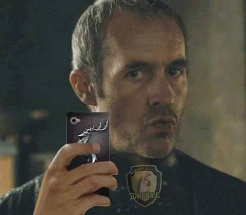 Un selfie de Stannis pa´l Face