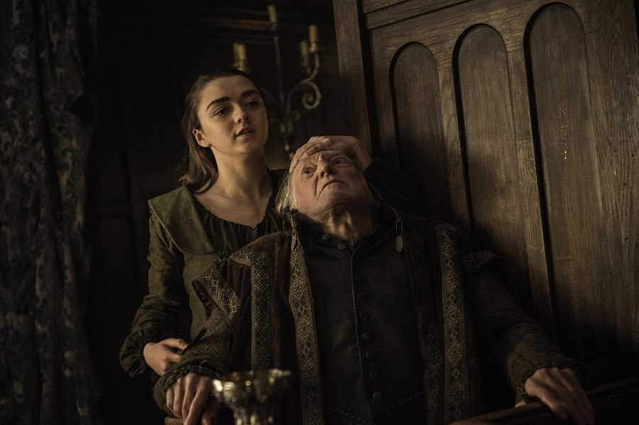 02 Game of Thrones Maisie Williams Arya habla sobre la relacion con Sansa en final de la serie