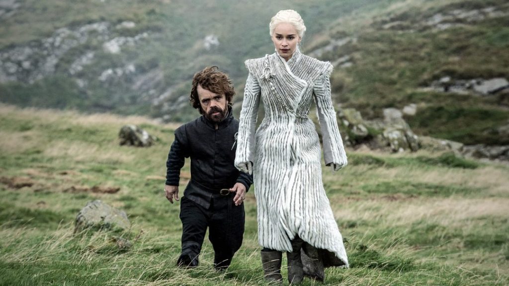  Diseño de trajes de Daenerys Targaryen tiene un oscuro simbolismo